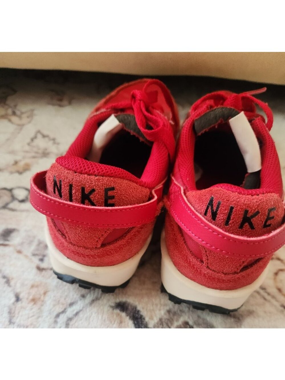 Nike Women's Sz. 7.5 Red Waffle Debut 'Gym Red' Sneakers - Picture 3 of 7